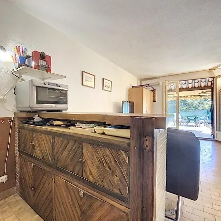 Studio - - Haut Du Port 6pers *